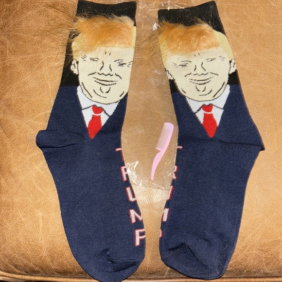 ❤️TRUMP SOCKS❤️ - Picture 3 of 6
